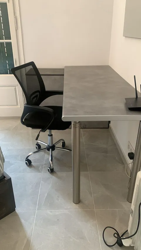 Room for rent, Barcelona (3/23)
