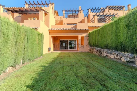 Будинок 225 м² у Estepona