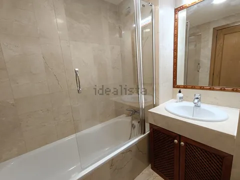 Flat 100 m² in Madrid
