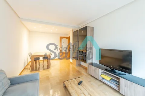 Pis de 86 m² a Oviedo