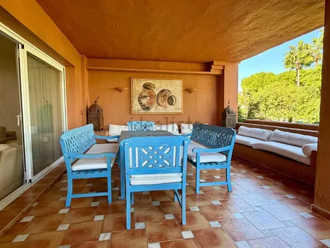 Pis de 198 m² a Estepona