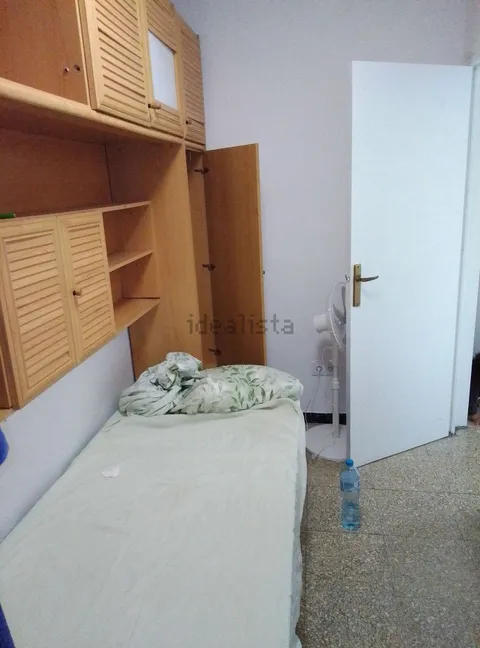 Chambre à louer, Barcelone (2/3)