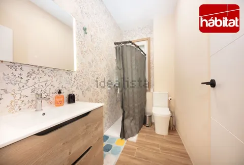 Room for rent, Pamplona (3/4)