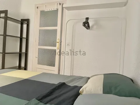 Room for rent, Madrid (3/8)
