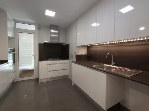 Pis de 159 m² a Esplugues de Llobregat
