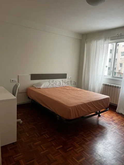 Кімната в оренду, A Coruña