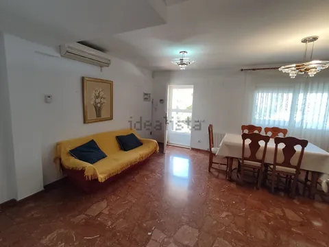 Casa de 240 m² a la Pobla de Vallbona