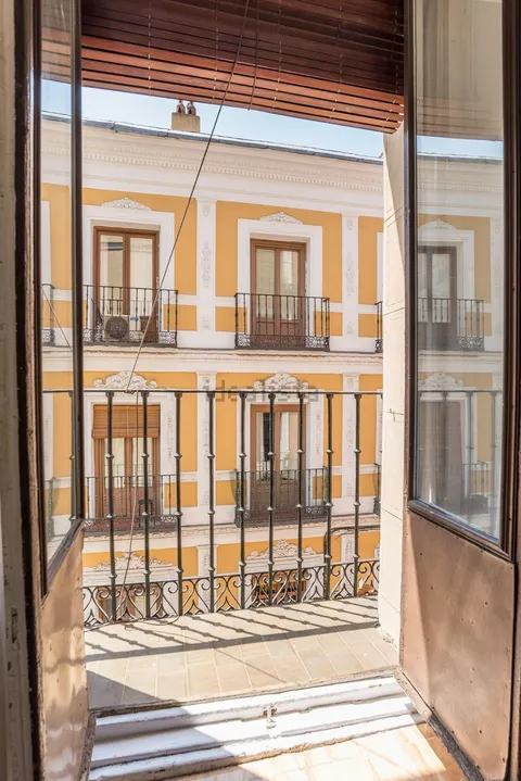 Wohnung 71 m² in Madrid