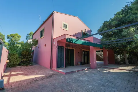 Casa de 268 m² en Rocafort