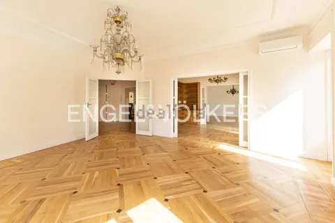Piso de 427 m² en Madrid (3/39)