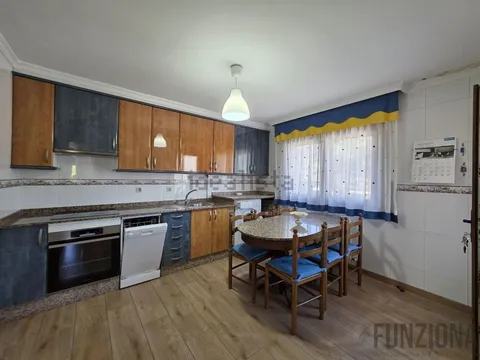 Casa de 200 m² a Ponte Caldelas