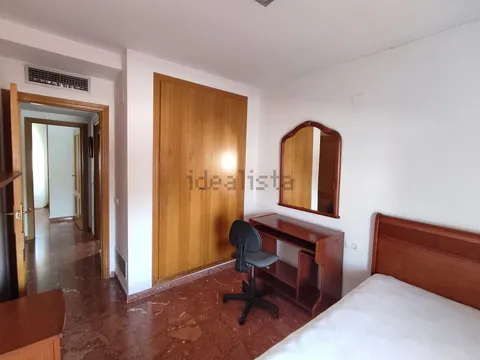 Casa de 240 m² a la Pobla de Vallbona