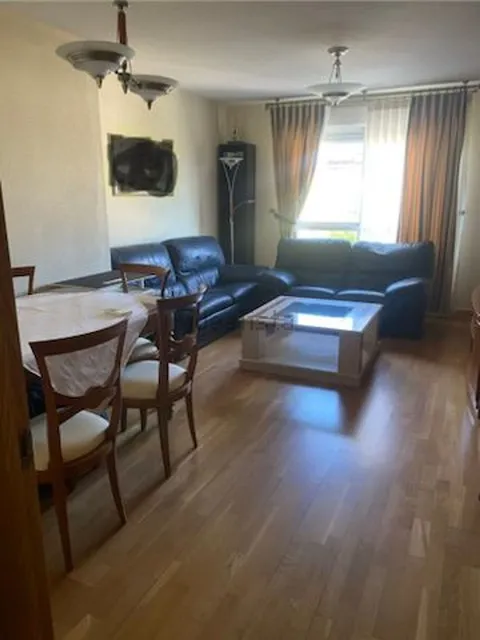 Wohnung 107 m² in Madrid