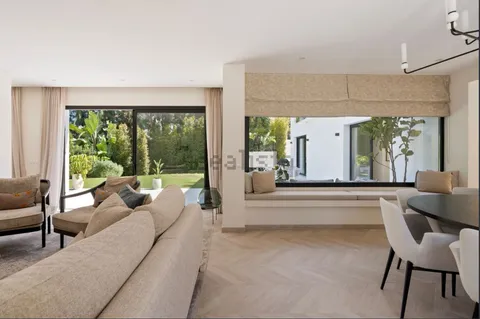 Casa de 328 m² a Marbella
