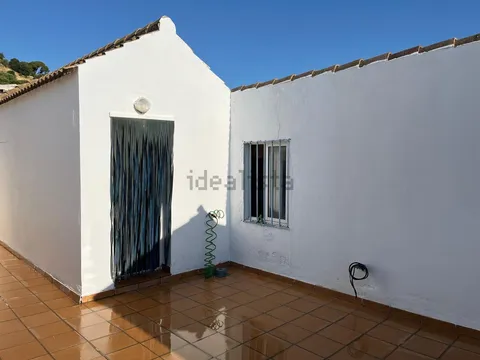 Maison 140 m² à Almodóvar del Río