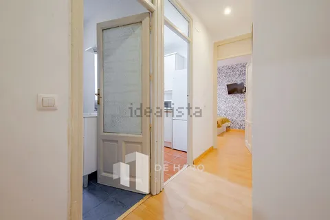 Room for rent, Madrid