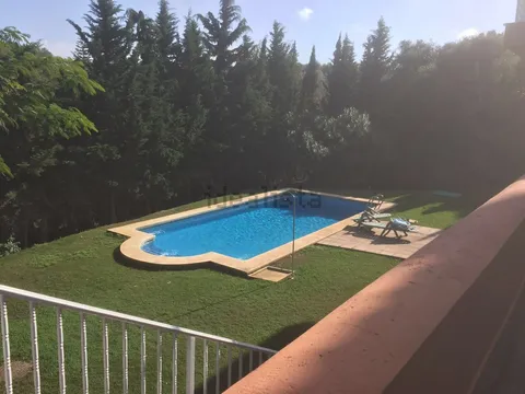Casa de 500 m² en San Roque (3/27)