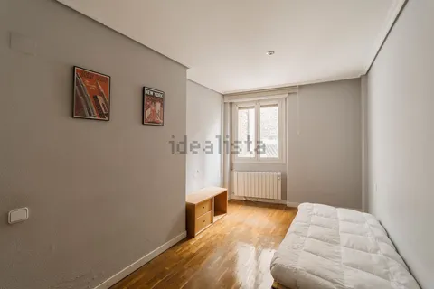 Pis de 80 m² a Pamplona