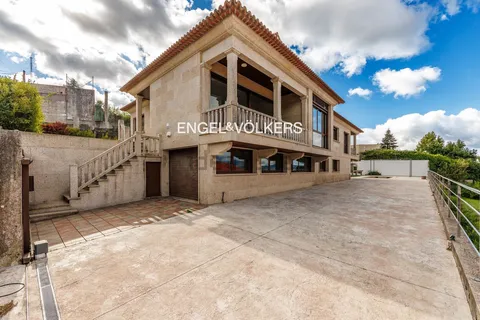 Casa de 425 m² a Vigo