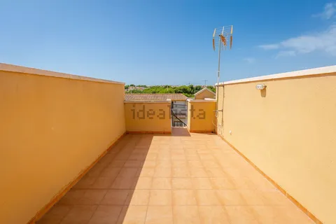 Maison 95 m² à Algorfa