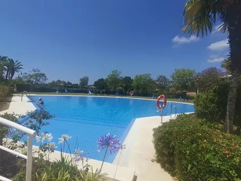 Flat 71 m² in Benahavís