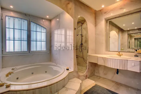 Casa de 450 m² a Estepona