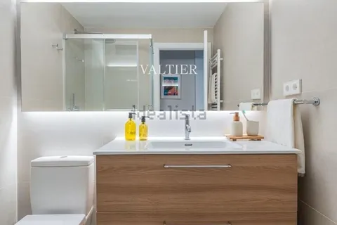 Flat 71 m² in Madrid