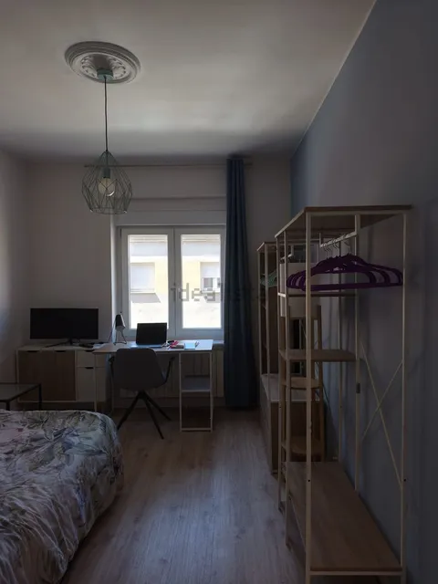 Habitació de lloguer, Lleó