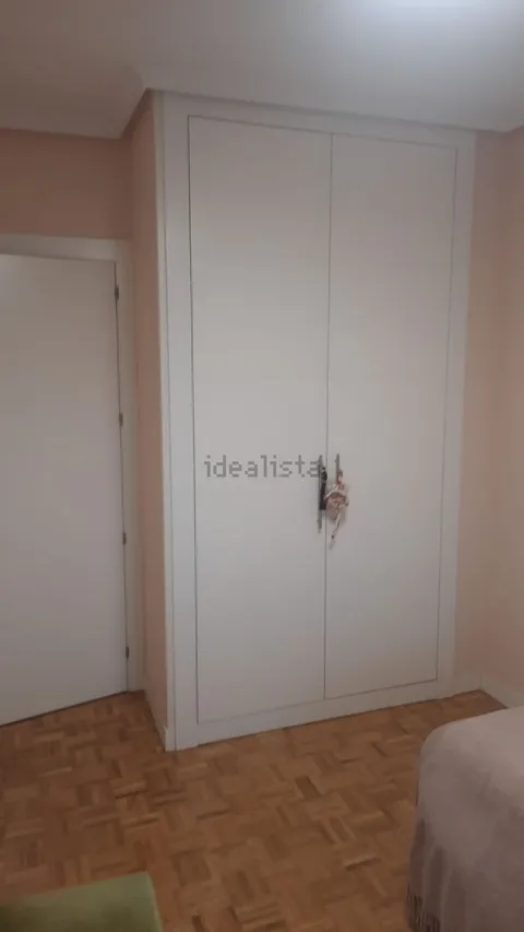 Room for rent, Madrid (3/8)