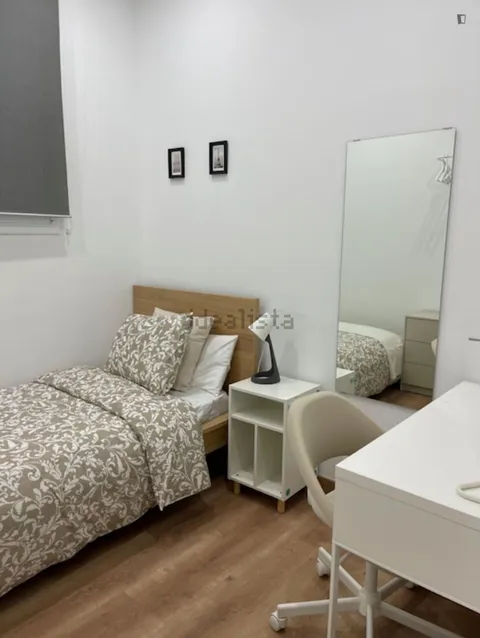 Quarto para alugar, Barcelona (2/10)