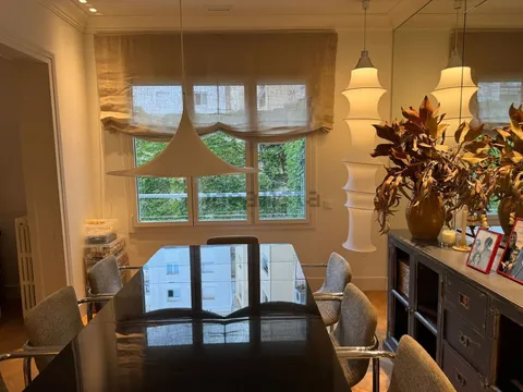 Flat 170 m² in Barcelona (3/25)