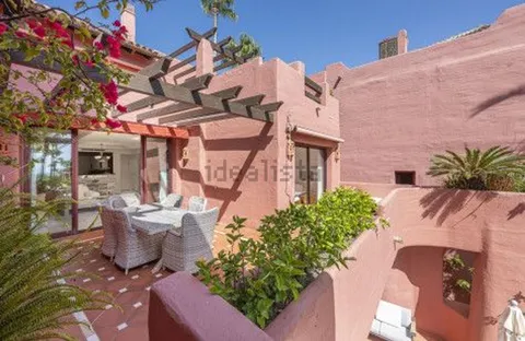 Pis de 278 m² a Estepona