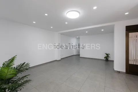 Pis de 77 m² a València