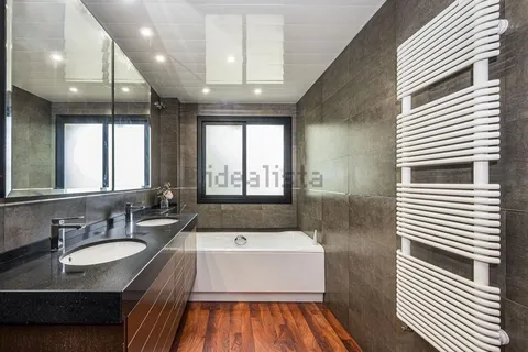 Maison 255 m² à Sant Cugat del Vallès