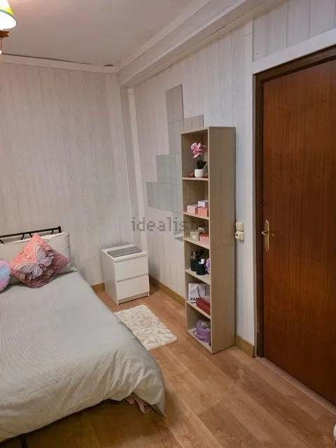Кімната в оренду, Nules