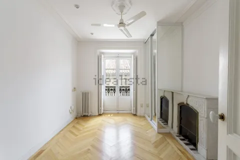 Wohnung 140 m² in Madrid