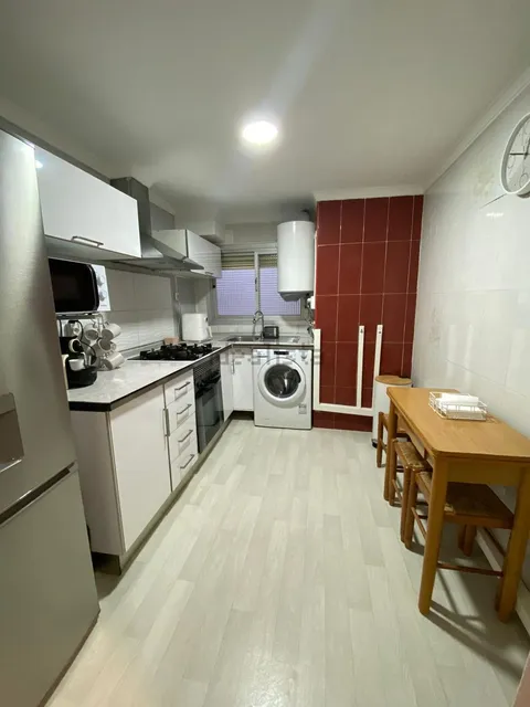Chambre à louer, Valence