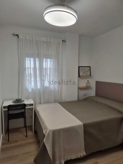Stanza in affitto, Siviglia (3/11)