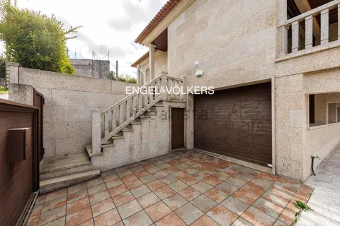 Casa 425 m² a Vigo