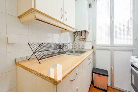 Room for rent, Madrid