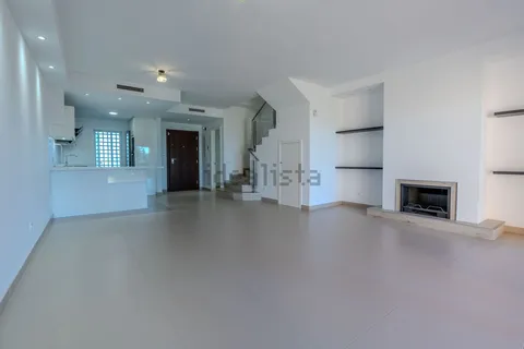 Будинок 225 м² у Estepona