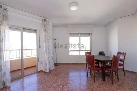 Pis de 75 m² a Oliva (3/18)