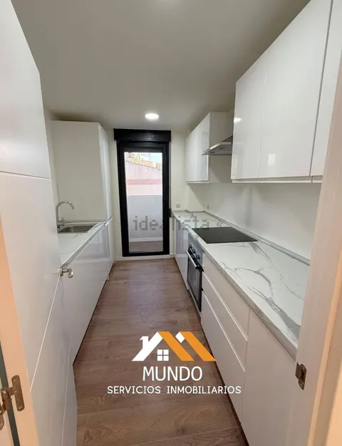 Wohnung 93 m² in Alberic