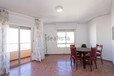 Pis de 75 m² a Oliva