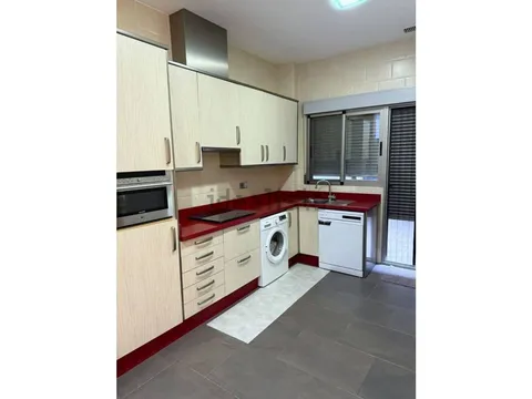 Pis de 80 m² a Ador