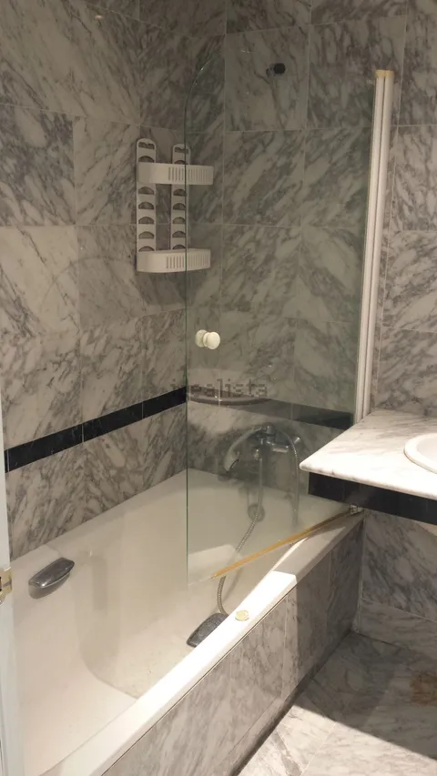 Flat 86 m² in Seville