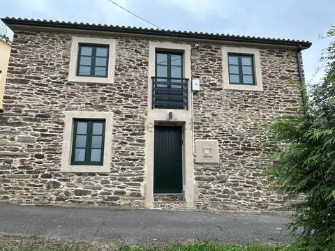 House 114 m² in Miño