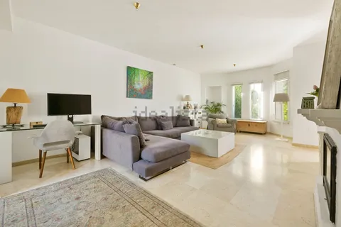 Casa de 141 m² a Estepona
