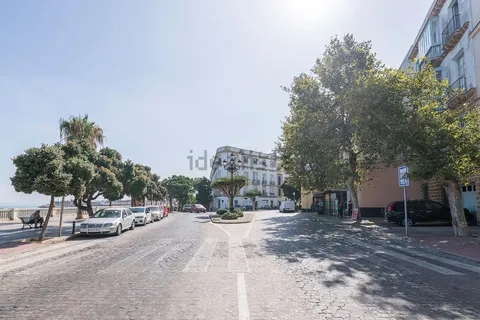 Flat 101 m² in Cádiz