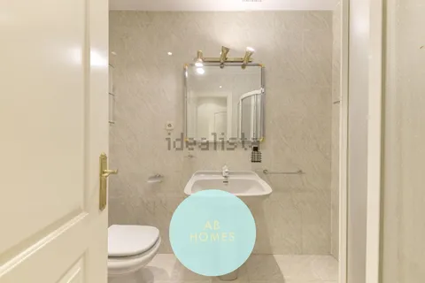 Flat 136 m² in Madrid